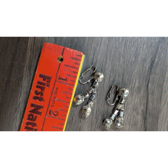 Vintage 1930s-50s Rhinestone Waterfall Style  tone Clip-On Earrings Jewelry - Picture 7 of 7